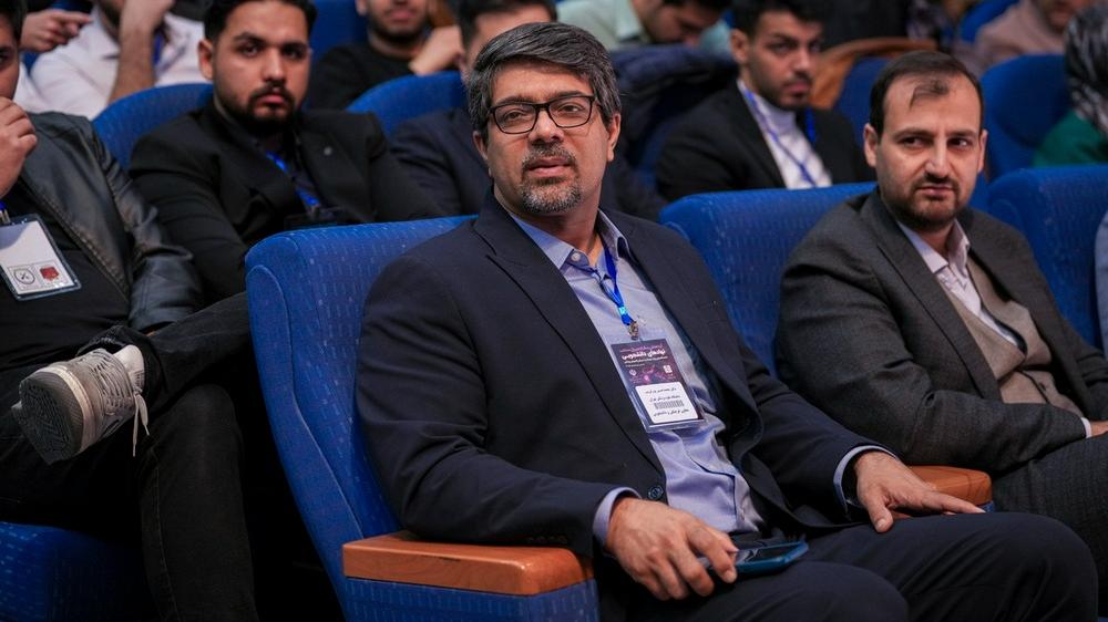 معاونت فرهنگی و دانشجویی، خود را گوش‌شنوای دغدغه‌ها، پیشنهادات و انتقادات سازنده دانشجویان می‌داند